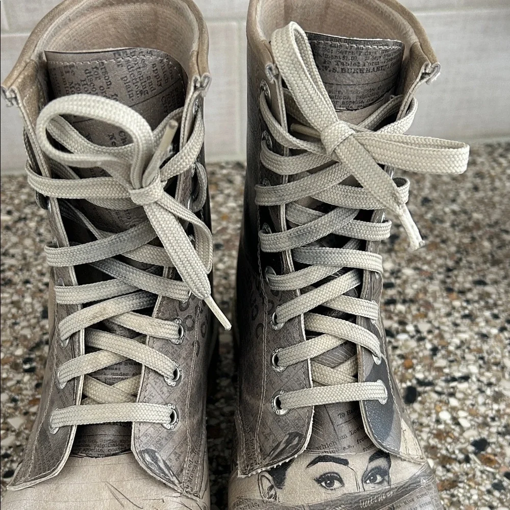 DOGO Vegan  Boots "Go Back to Being Yourself" - Picture 10 of 10